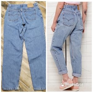 Vintage Levi's 550 Relaxed Fit Size 32 High Rise Red Tag